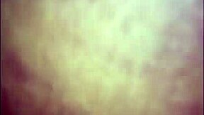 Mi vecina cachonda termina follando en mi cama