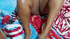 Mi vecina cachonda termina follando en mi cama