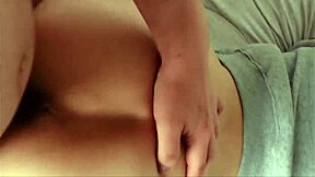 Toned latina teen hermanastra sneaks jeans off for hidden dorm fuck