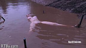 damn that anal assfucking makes her squirt hard during castigation