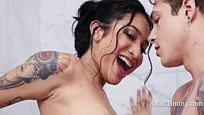 Avery Black's intimate blowjob closeup turns to bathtub sex