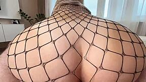 Stepson blasts cum in stepmom's mouth over lover's fresh pussy load?