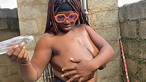 damn sarah, those big wet boobs bounce wild with harveyxbush backstage