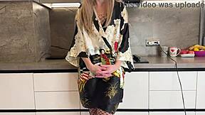 Stepson blasts cum in stepmom's mouth over lover's fresh pussy load?