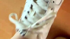 A socks fetish teen wakes early morning to show her feet