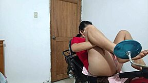 Slutty Stepdaughter Shakes Huge Ass and Begs for Juicy Pussy Pounding from Daddy