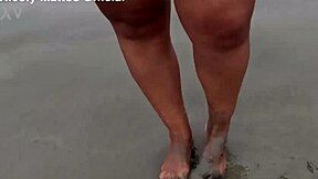 i crave those dirty wet barefoot street soles