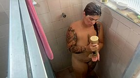 Hidden cam catches sexy bath ass pussy wet shave