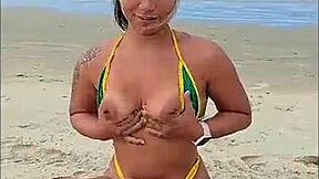 Brunette Housewife Gapes Ass Outdoor! Masturbates Big Booty in Public View