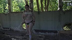 curvy russian milf dances dirty then pegs outdoor with handjob