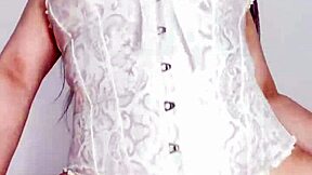 God, my Colombian stepmom's giant cameltoe pussy lips drip in leggings for me