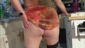 voyeur housewife sways her swollen lips dancing solo with toys