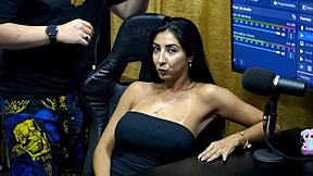 Renatinha Mello Kisses Ruan's Cock Hard In Podcast Barraco Outdoor Interview