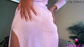 Jenna foxx rams huge dildo into big pussy lips and clit