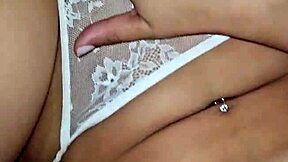 i JERK OFF with HOT mature MOMMY squirting her BIG PUSSY part 1