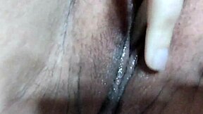 Fieryaries fingers her ass deeply with butt plug on aug 21