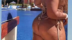 mila's huge ass makes me cum so hard it's insanely hot and amazing