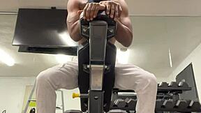 Strong bodybuilder lifts petite ladies for outdoor public sex workouts?