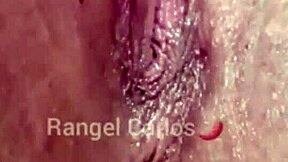 damn this juicy pussy fingering has me squirting wet!!