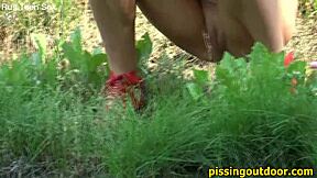 Pissing fetish spot outdoors draws desperate wet streams