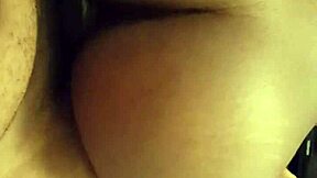 homemade tight teen pussy gets stretched wide open!