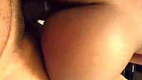 homemade tight teen pussy gets stretched wide open!