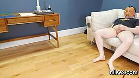 girl checks into therapy ward for special session