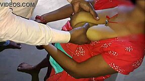 Amateur Indian Couple Fucks in Bathroom