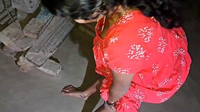 Amateur Indian Couple Fucks in Bathroom