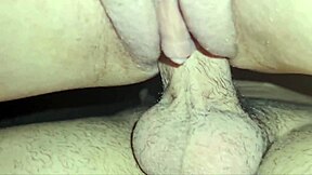 Damn this homemade shower sex hits different with that big clit pussy getting pounded.