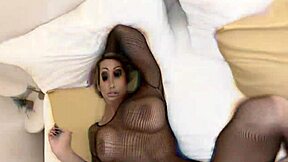 seductive forbidden fruit daniela leaks heated close-up blowjob and pussy licking