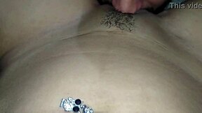 chupando essa buceta greluda mais linda e suculenta da milf fitness