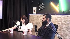 He shoves his arm deep in lady snow's wet pussy during wild swing cast with tifany rocha