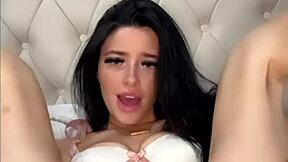 Horny American Student Fingers Dripping Pussy on Webcam