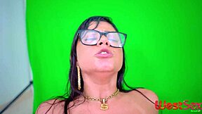 cum inside bare or blast your face??