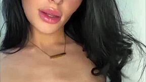 Horny American Student Fingers Dripping Pussy on Webcam