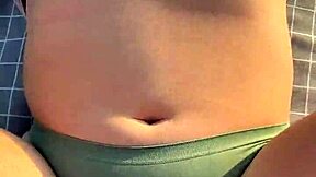 oh yeah, nothing beats sex on the beach with this huge ass wet pussy babe 🍑🏖️💦