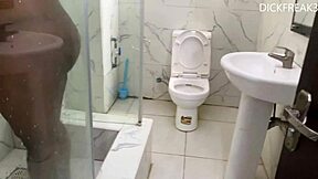 Boss wife's juicy bathtub creampie quickie with me