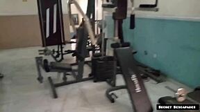 damn! big ass 45yo client seduces gym instructor rams bbc in horny pussy!