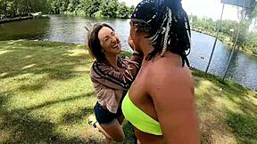 muscular milf bodybuilder rims squirts in hot lesbian training