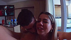 duas cavalas loira e ruiva lambem meu pau babando antes de meter na buceta... teaser louco!!