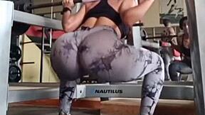 Rosmery Lara's athletic big ass bounces in tight leggings fitness slut