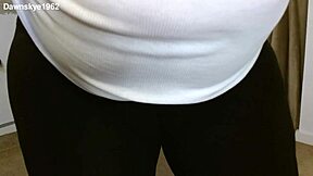 Gregory Worships Dawnskye1962's Huge Curvy Ass in Fetish Update