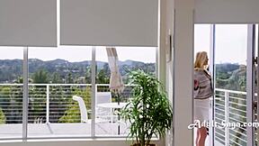 i couldn't resist seducing my patient with this dildo in roleplay