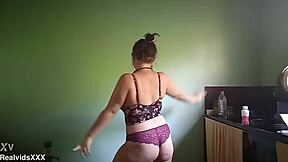 Chubby 18+ Girlfriend Crawls on All Fours for Homemade Cock Worship