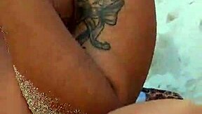 damn this bbw pussy squirts outdoors wild