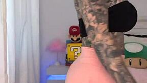 hey melody radford tries on those tight gym leggings right?