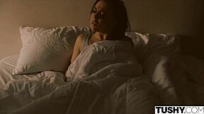 Two best friends gape asses sharing cock in ffm anal threesome