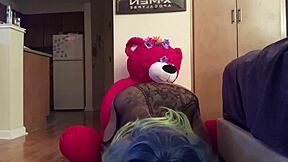 EbonY Lap Dance Tempts with Juicy Black Curves in Reality Tease