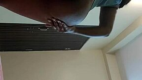 Gorgeous Curvy Big Tits Babe Fingers Swollen Wet Pussy On Cam